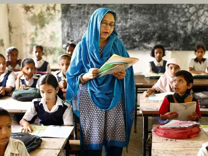 बंगाल शिक्षक भर्ती मामला, CBI जांच पर SC की रोक: कलकत्ता हाईकोर्ट ने 26 हजार शिक्षकों की भर्ती पर रोक लगाई थी, अगली सुनवाई 6 मई को