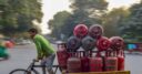 महीने के पहले ही दिन आई अच्‍छी खबर, 72 रुपये घट गया LPG सिलेंडर का रेट