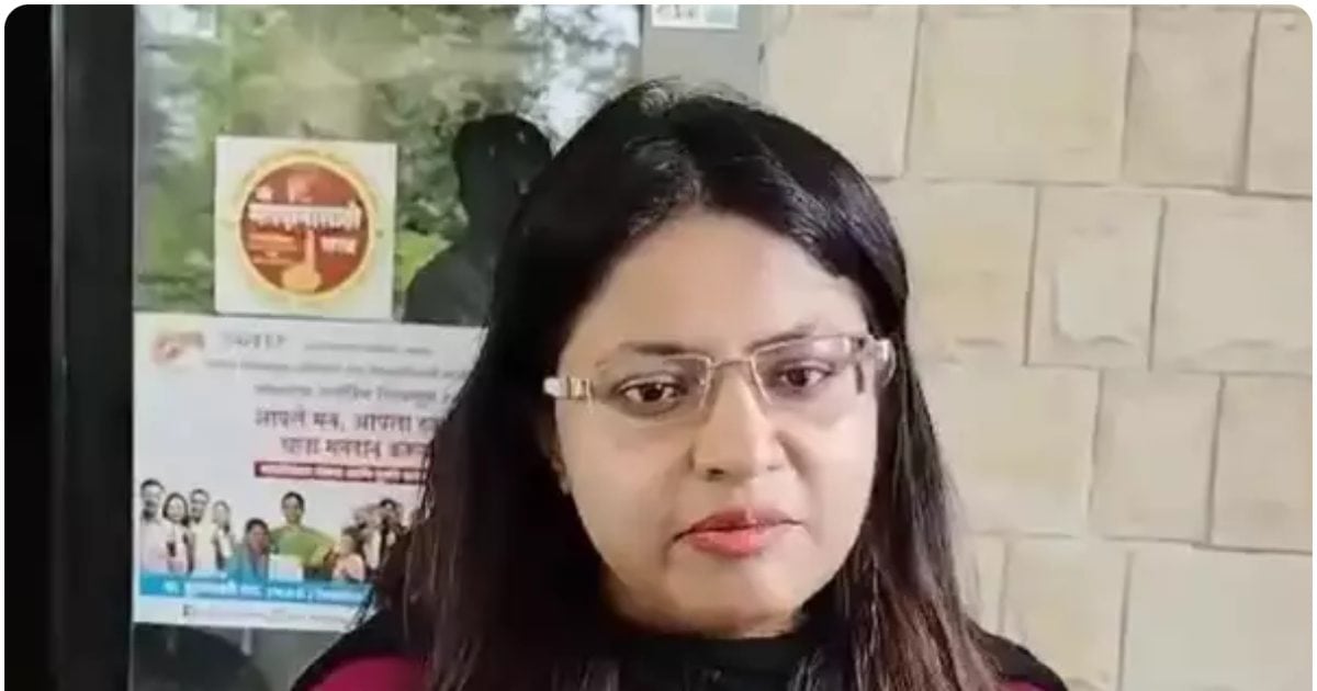 डेडलाइन खत्म, लेकिन LBSNA एकेडमी नहीं पहुंचीं पूजा खेडकर, कहां हुईं लापता? डेडलाइन खत्म, लेकिन LBSNA एकेडमी नहीं पहुंचीं पूजा खेडकर, कहां हुईं लापता?