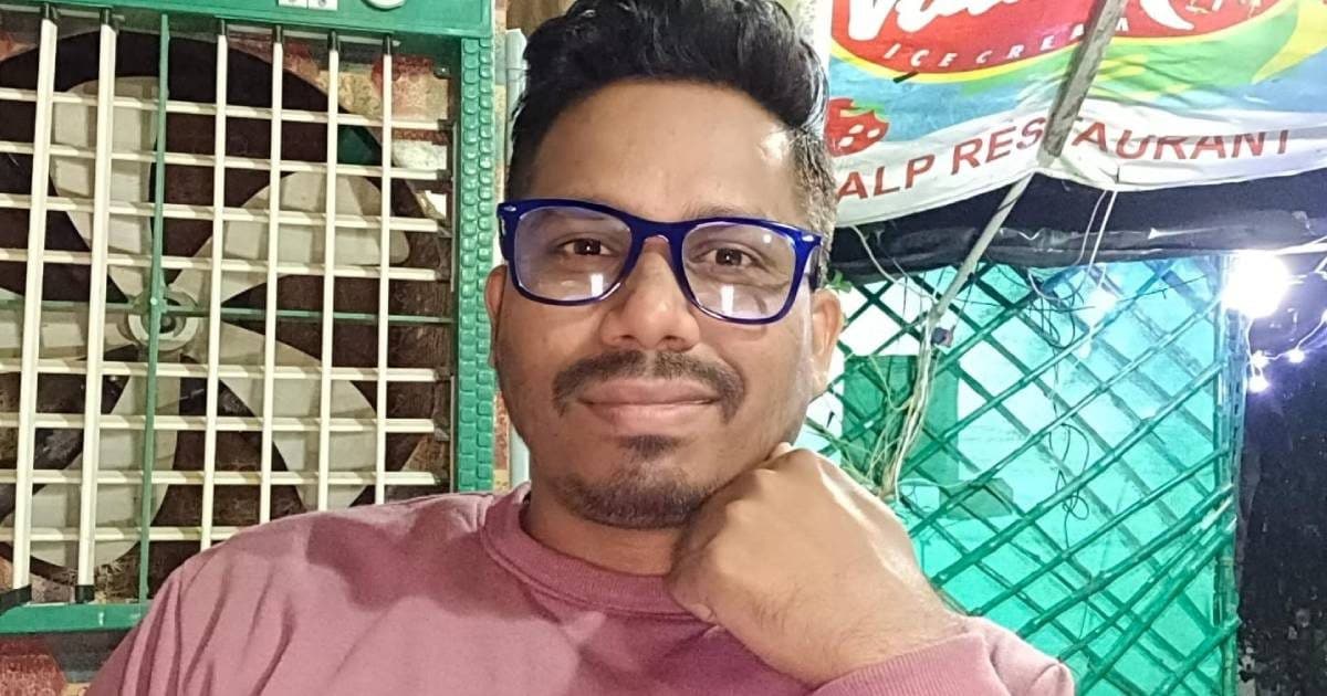 छात्रा पर आया टीचर का दिल, मंत्री ने किया सस्पेंड, फिर कहानी में आ गया ट्वीस्ट छात्रा पर आया टीचर का दिल, मंत्री ने किया सस्पेंड, फिर कहानी में आ गया ट्वीस्ट