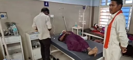 Damoh News: भैंसों के झुंड से टकराया ऑटो, पति की मौत, पत्नी गंभीर घायल, दोनों इलाज के लिए बांदकपुर जा रहे थे
