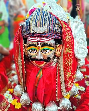 Ujjain: बाबा महाकाल का पंचमुखारविंद श्रृंगार, छबीना, होलकर, मनमहेश, शिवतांडव और उमामहेश स्वरूप में दिए दर्शन