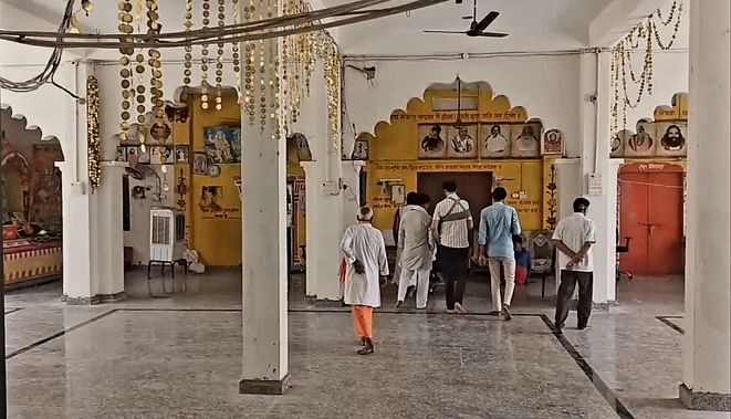 Sagar News: वैद्य ने टटोली भगवान जगन्नाथ की नब्ज, 27 को शहर में निकलेगी रथयात्रा, 250 साल पुरानी है परंपरा Sagar News: वैद्य ने टटोली भगवान जगन्नाथ की नब्ज, 27 को शहर में निकलेगी रथयात्रा, 250 साल पुरानी है परंपरा