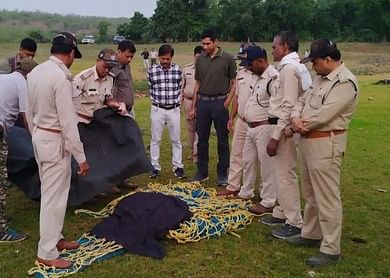 MP News: सीहोर में दो दिन तक तालाब में तड़पती रही घायल मादा टाइगर, भोपाल से आई टीम ने किया रेस्क्यू