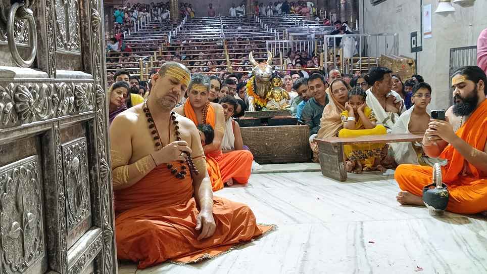 Ujjain News: ‘उज्जैन के ब्राह्मण-तीर्थ पुरोहित कर रहे वैदिक परंपरा का पालन’, बोले महामंडलेश्वर कैलाशनंद