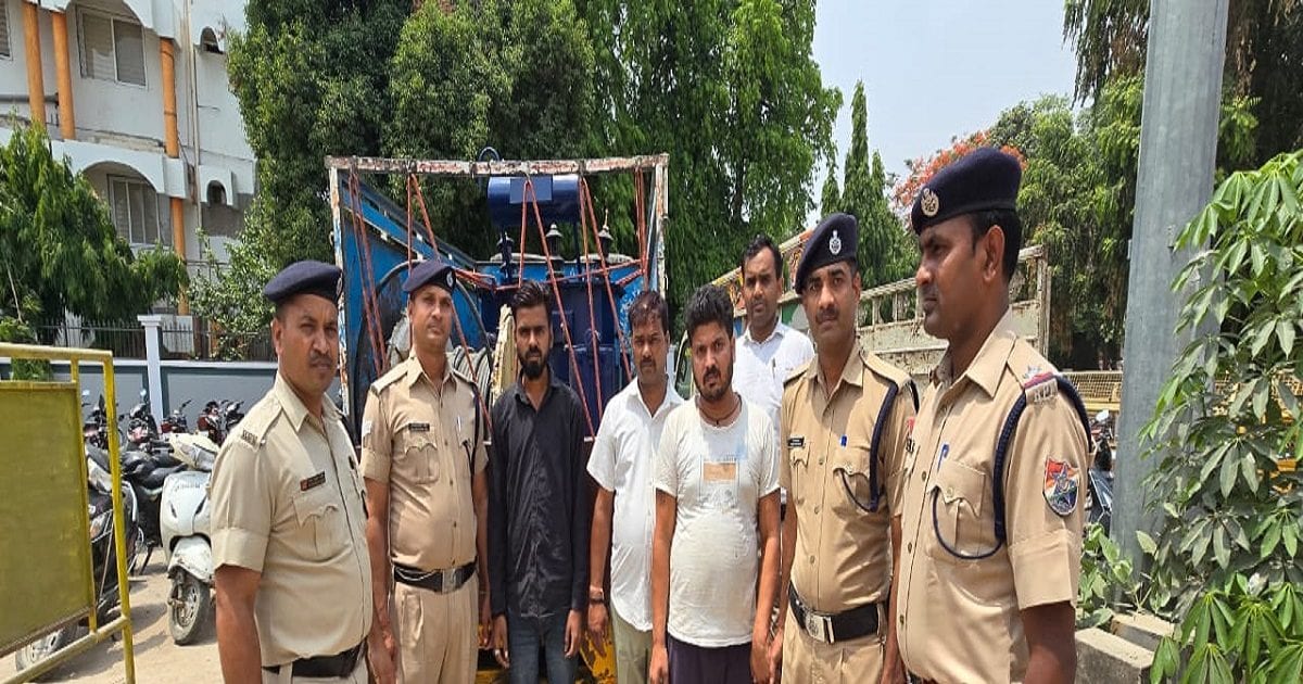 स्टेशन पर चोर छोटा हाथी लेकर आए, रेलवे की संपत्ति ले गए, उड़ा दी नींद स्टेशन पर चोर छोटा हाथी लेकर आए, रेलवे की संपत्ति ले गए, उड़ा दी नींद