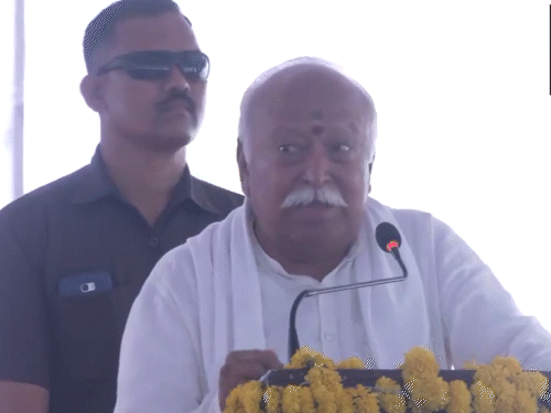 भागवत बोले- RSS हमेशा आरक्षण के पक्ष में: कुछ लोग झूठ फैला रहे; शाह ने कहा- भाजपा के रहते कांग्रेस आरक्षण को छू नहीं पाएगी