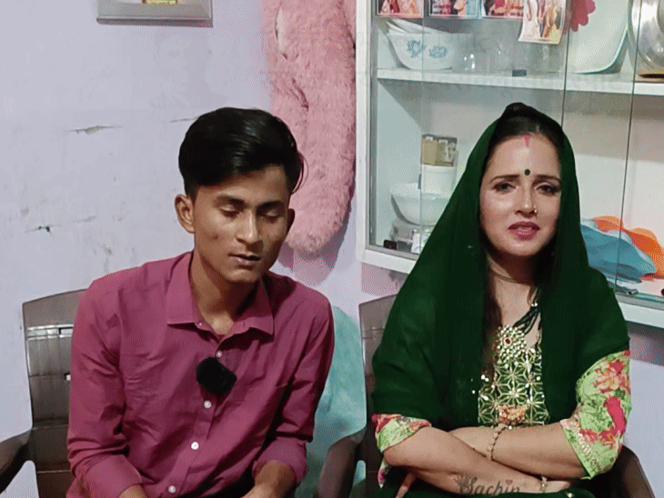 ऑडियो में दावा- सीमा हैदर आर्मी कैंप में जाती थी: करीबी बोले- कई हफ्ते ट्रेनिंग सेंटर में रही, चाचा पाकिस्तानी फौज में ट्रेनर