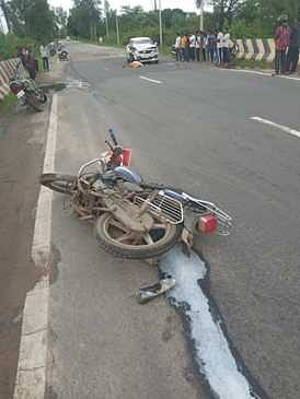 Anuppur News: सड़क दुर्घटना में दो चचेरे भाइयों की मौत, बाइक को सामने से आ रही कार ने मारी टक्कर