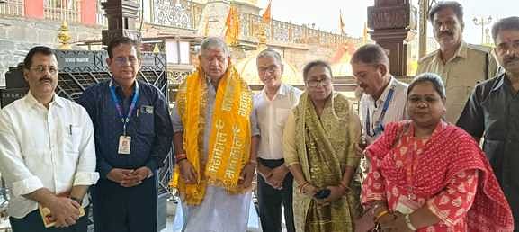 Ujjain News: केंद्रीय मंत्री राजीव रंजन ने किए महाकाल के दर्शन, चांदी द्वार से पूजन, नंदी हॉल में लगाया ध्यान
