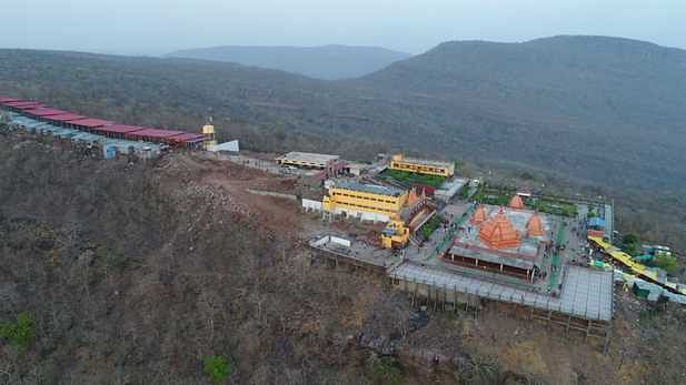 MP News: सीहोर की एक हजार फीट ऊंची पहाड़ी पर है मां विजयासन का दरबार, जानें क्या है सलकनपुर धाम की मान्यता