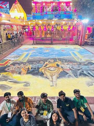 Ujjain News: महाकाल मंदिर में सजी शिव बारात की रंगोली ने श्रद्धालुओं का मनमोहा, देशभर से मिली सराहना Ujjain News: महाकाल मंदिर में सजी शिव बारात की रंगोली ने श्रद्धालुओं का मनमोहा, देशभर से मिली सराहना