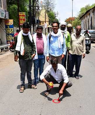 Ujjain News: सिंहस्थ की तैयारी, सड़क चौड़ीकरण के लिए दुकान और मकानों पर लगाए गए लाल निशान, जल्द शुरू होगा काम Ujjain News: सिंहस्थ की तैयारी, सड़क चौड़ीकरण के लिए दुकान और मकानों पर लगाए गए लाल निशान, जल्द शुरू होगा काम