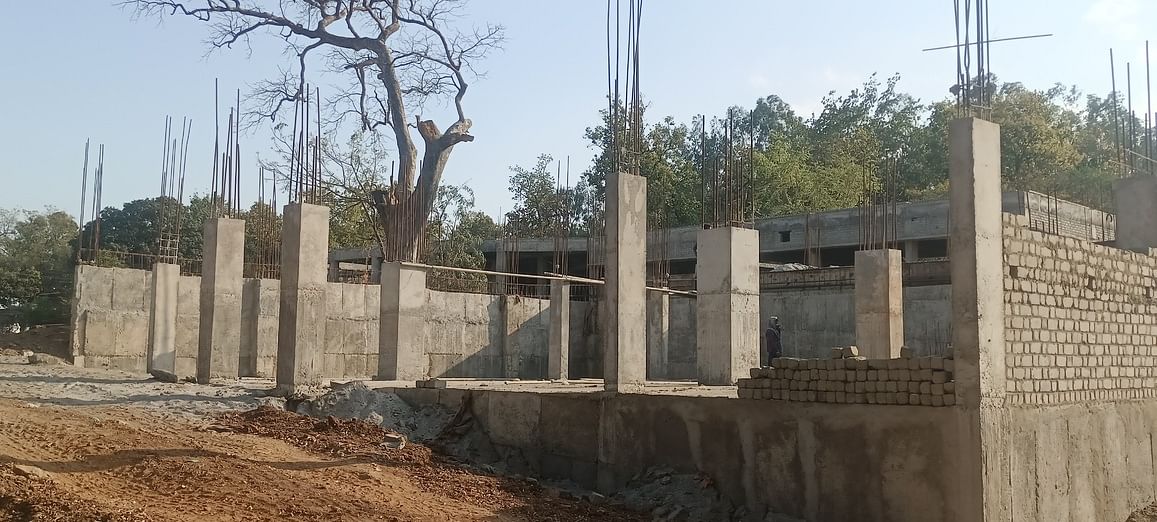 Umaria News: नगर पालिका परिषद के भवन निर्माण में गुणवत्ता पर उठे सवाल, 95 लाख की लागत से बन रहा कार्यालय भवन