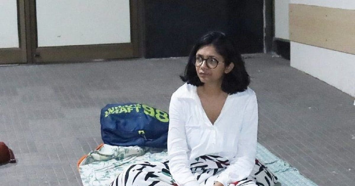 मेडिकल रिपोर्ट: स्वाति मालीवाल के दाहिने गाल और पैर में चोट के निशान मेडिकल रिपोर्ट: स्वाति मालीवाल के दाहिने गाल और पैर में चोट के निशान