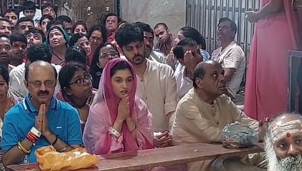 Ujjain News: बाबा महाकाल के दर्शन करने पहुंचीं अभिनेत्री अद्रिजा रॉय, नंदी जी के कानों में कही मनोकामना