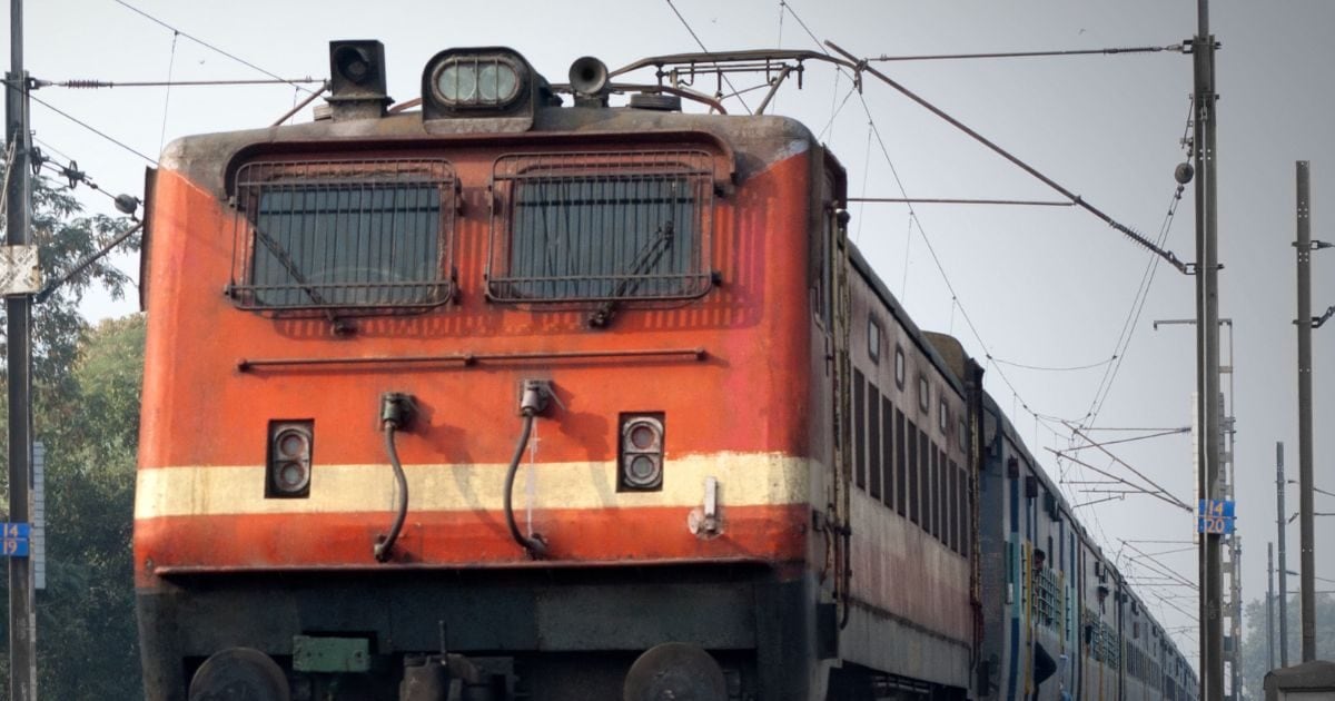चलती ट्रेनों में पानी की नहीं होगी किल्लत, शौचालयों में चलता रहेगा पानी चलती ट्रेनों में पानी की नहीं होगी किल्लत, शौचालयों में चलता रहेगा पानी