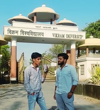 Ujjain News: ‘प्लेसमेंट छोड़ो यहां ऑटो भी नहीं मिलते’, विक्रम विवि के खिलाफ बनी रील, कुलसचिव बोले- FIR कराएंगे Ujjain News: ‘प्लेसमेंट छोड़ो यहां ऑटो भी नहीं मिलते’, विक्रम विवि के खिलाफ बनी रील, कुलसचिव बोले- FIR कराएंगे