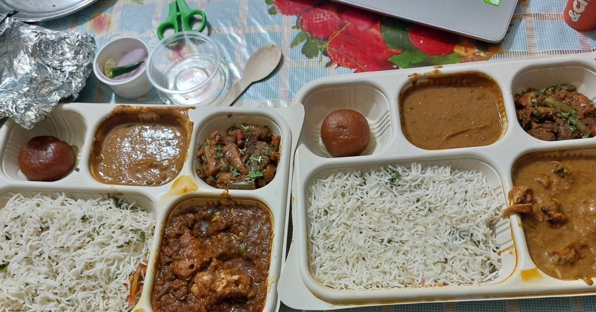 प्रेग्नेंट महिला ने जोमैटो से मंगवाई थाली, खोलते ही निकला कुछ ऐसा कि उड़ गए होश, शुक्र है खाया नहीं! प्रेग्नेंट महिला ने जोमैटो से मंगवाई थाली, खोलते ही निकला कुछ ऐसा कि उड़ गए होश, शुक्र है खाया नहीं!